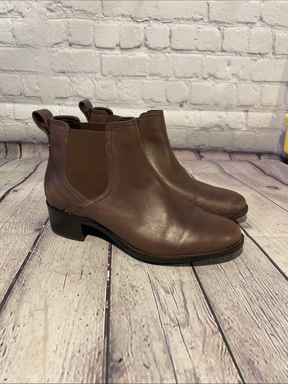 Cole Haan Dark Brown Leather Chelsea Booties • Sz 8.5